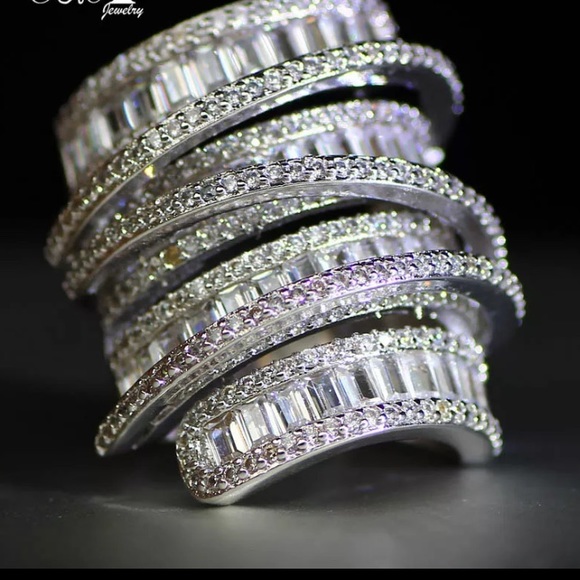 New Luxury 925 Sterling Silver High Quality Ring - Picture 6 of 8